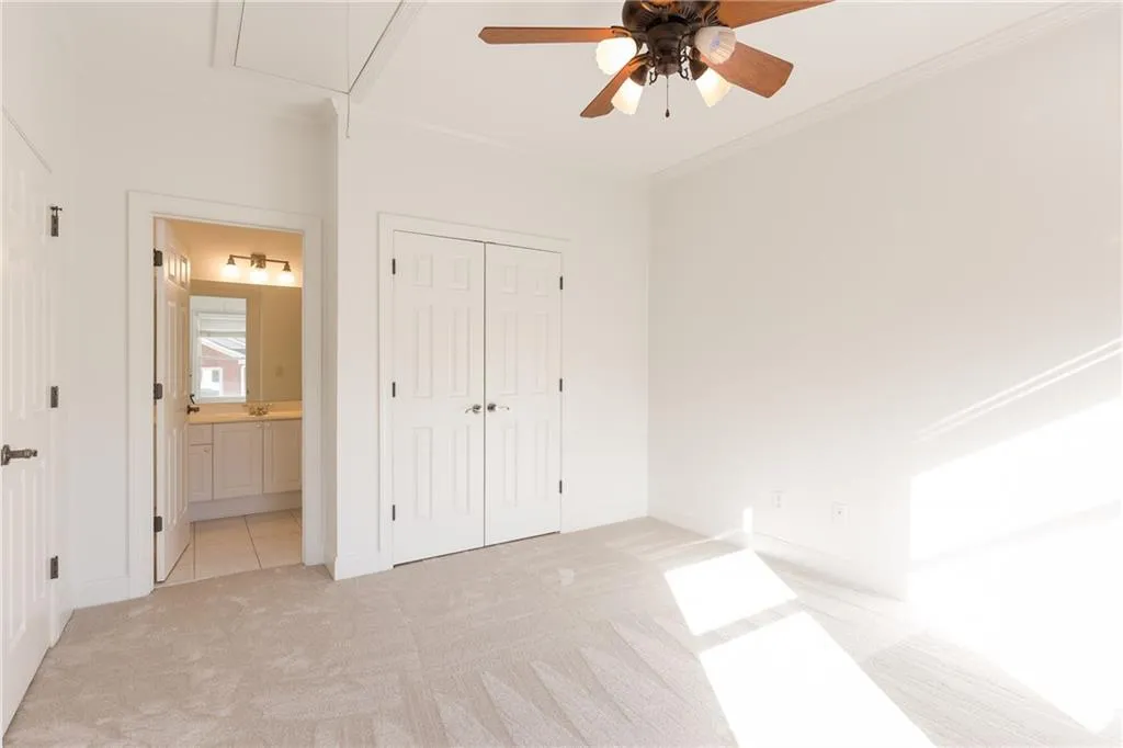 5904 Reddington Way, Sandy Springs, Georgia 30328, 3 Bedrooms Bedrooms, ,3 BathroomsBathrooms,Residential,Sold,5904 Reddington Way,5922612