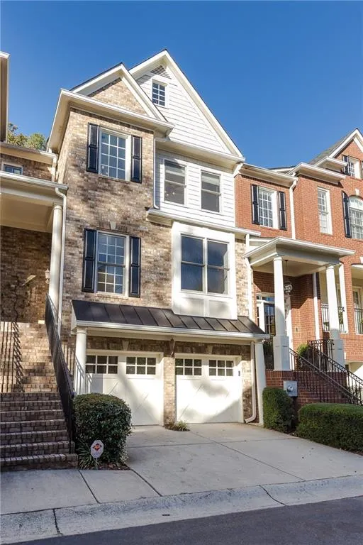 5904 Reddington Way, Sandy Springs, Georgia 30328, 3 Bedrooms Bedrooms, ,3 BathroomsBathrooms,Residential,Sold,5904 Reddington Way,5922612