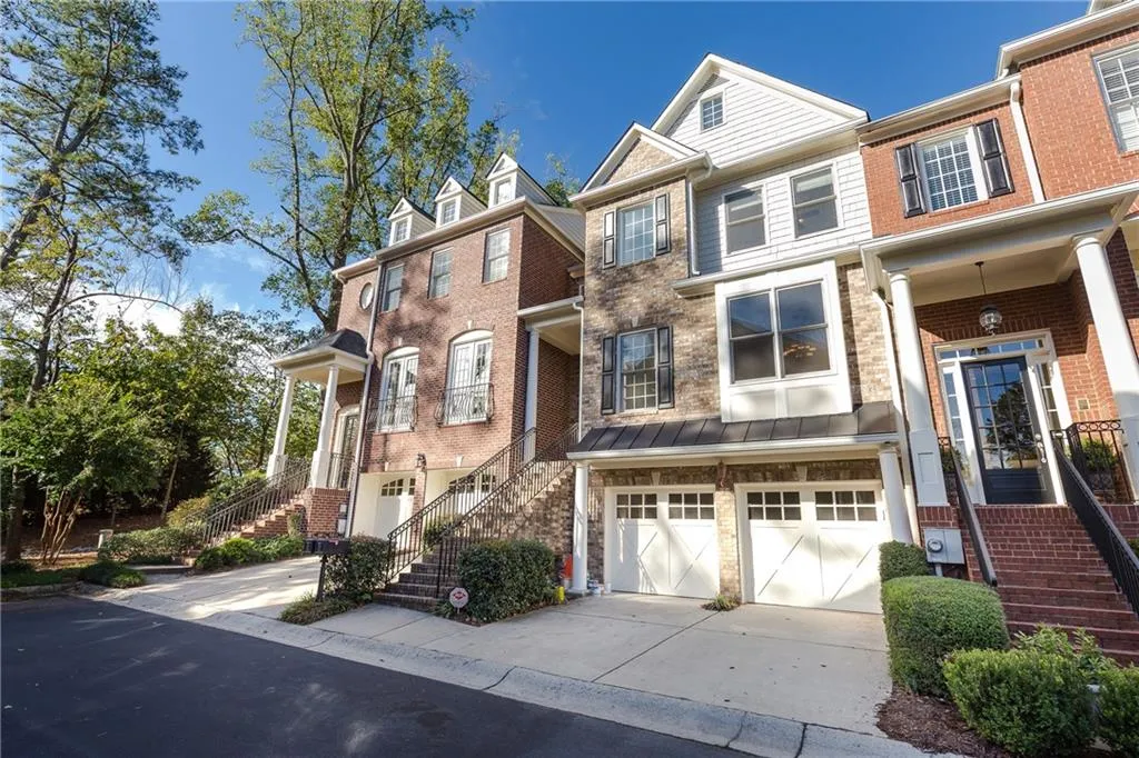 5904 Reddington Way, Sandy Springs, Georgia 30328, 3 Bedrooms Bedrooms, ,3 BathroomsBathrooms,Residential,Sold,5904 Reddington Way,5922612