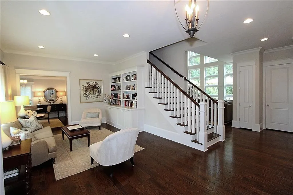 2419 Howell Mill Road Nw, Atlanta, Georgia 30318, 4 Bedrooms Bedrooms, ,3 BathroomsBathrooms,Residential,Sold,2419 Howell Mill Road Nw,5769695
