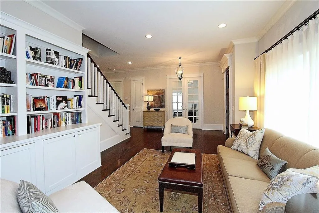2419 Howell Mill Road Nw, Atlanta, Georgia 30318, 4 Bedrooms Bedrooms, ,3 BathroomsBathrooms,Residential,Sold,2419 Howell Mill Road Nw,5769695