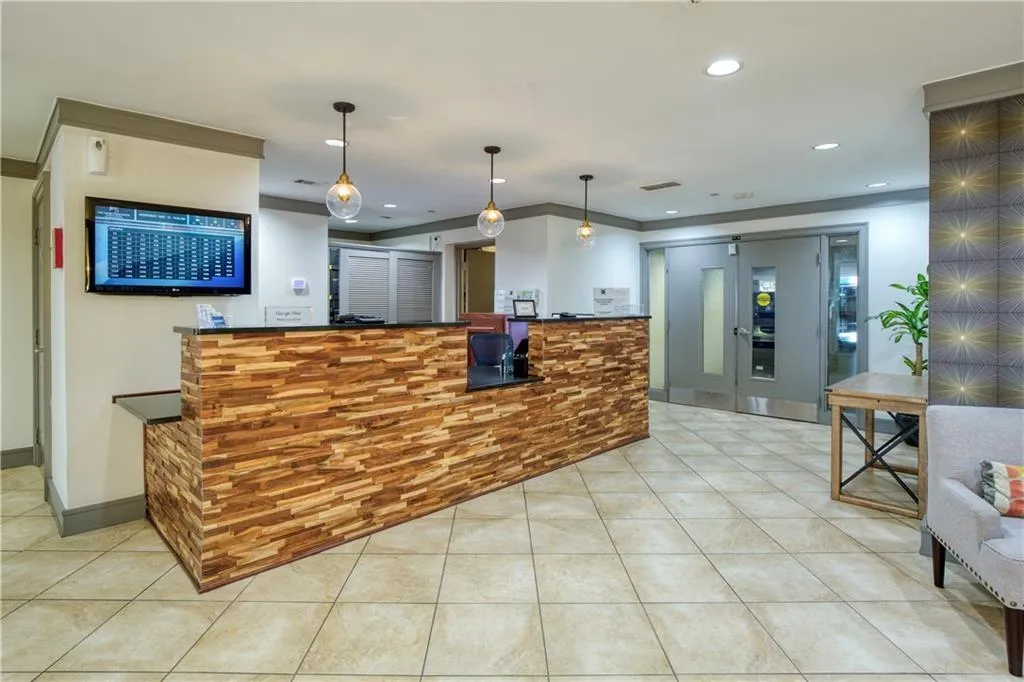 1101 Juniper Street Ne Unit 1216, Atlanta, Georgia 30309, 1 Bedroom Bedrooms, ,1 BathroomBathrooms,Residential,For Sale,1101 Juniper Street Ne Unit 1216,7586223