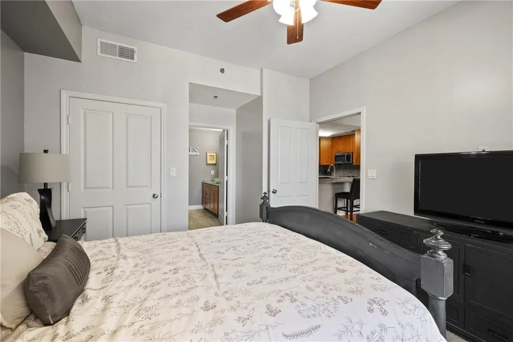 1101 Juniper Street Ne Unit 1216, Atlanta, Georgia 30309, 1 Bedroom Bedrooms, ,1 BathroomBathrooms,Residential,For Sale,1101 Juniper Street Ne Unit 1216,7586223