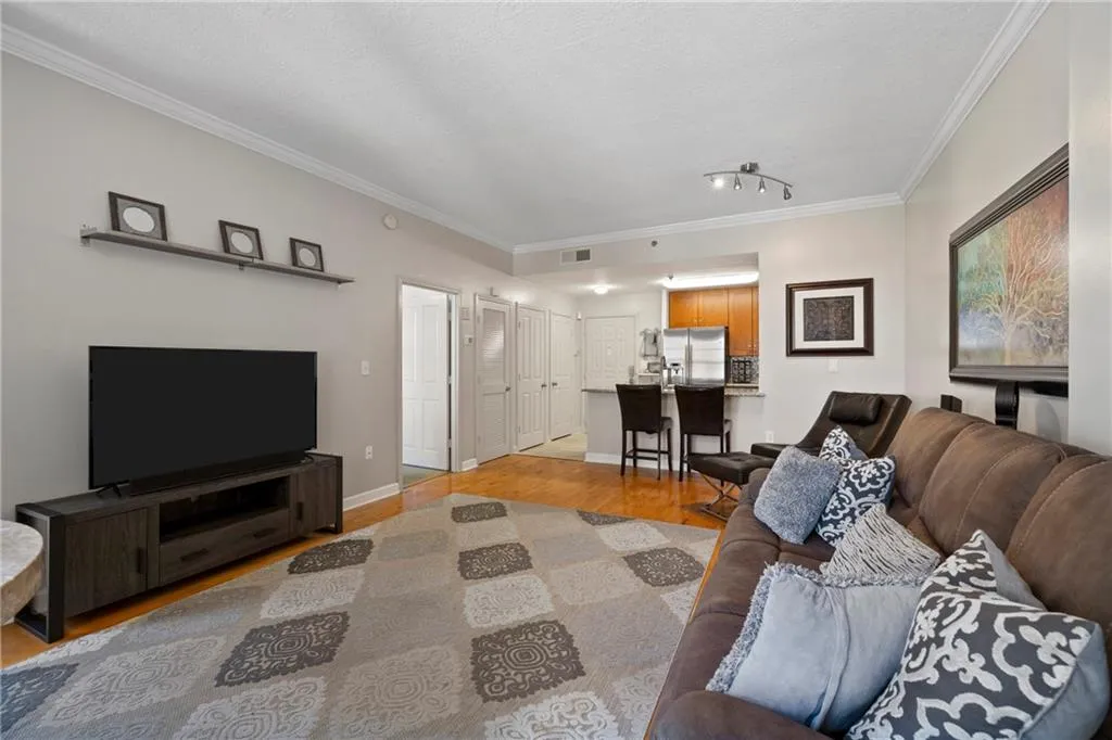 1101 Juniper Street Ne Unit 1216, Atlanta, Georgia 30309, 1 Bedroom Bedrooms, ,1 BathroomBathrooms,Residential,For Sale,1101 Juniper Street Ne Unit 1216,7586223