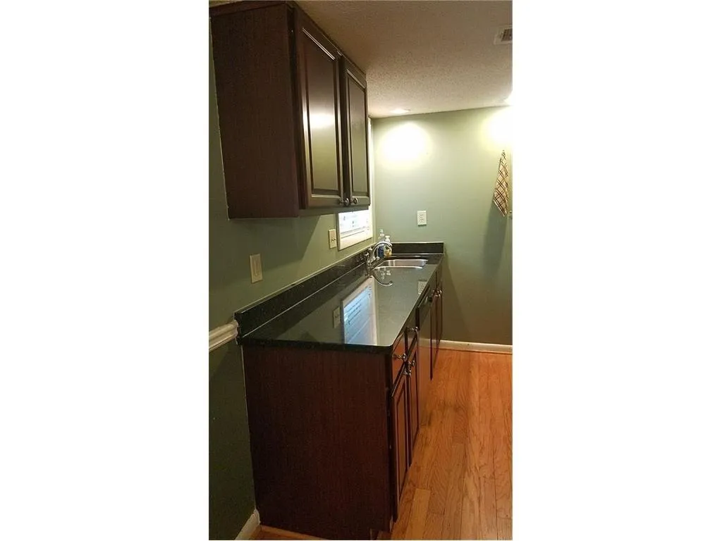 6900 Roswell Road Unit P-6, Atlanta, Georgia 30328, 3 Bedrooms Bedrooms, ,2 BathroomsBathrooms,Residential,Sold,6900 Roswell Road Unit P-6,5841512