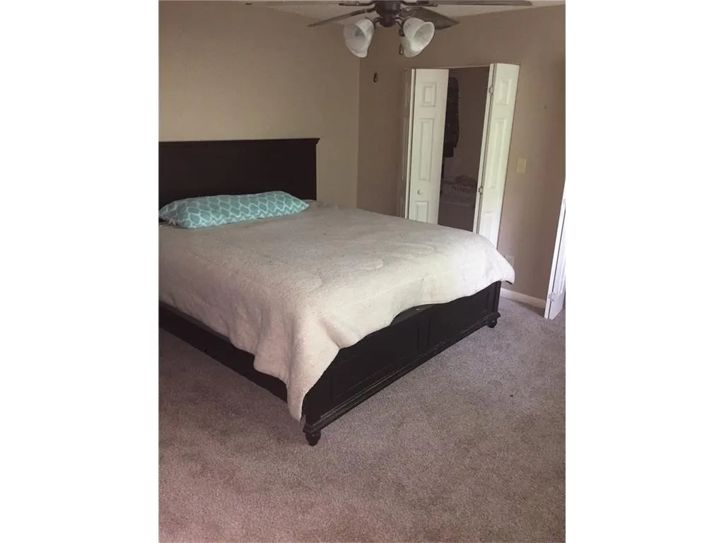 6900 Roswell Road Unit P-6, Atlanta, Georgia 30328, 3 Bedrooms Bedrooms, ,2 BathroomsBathrooms,Residential,Sold,6900 Roswell Road Unit P-6,5841512