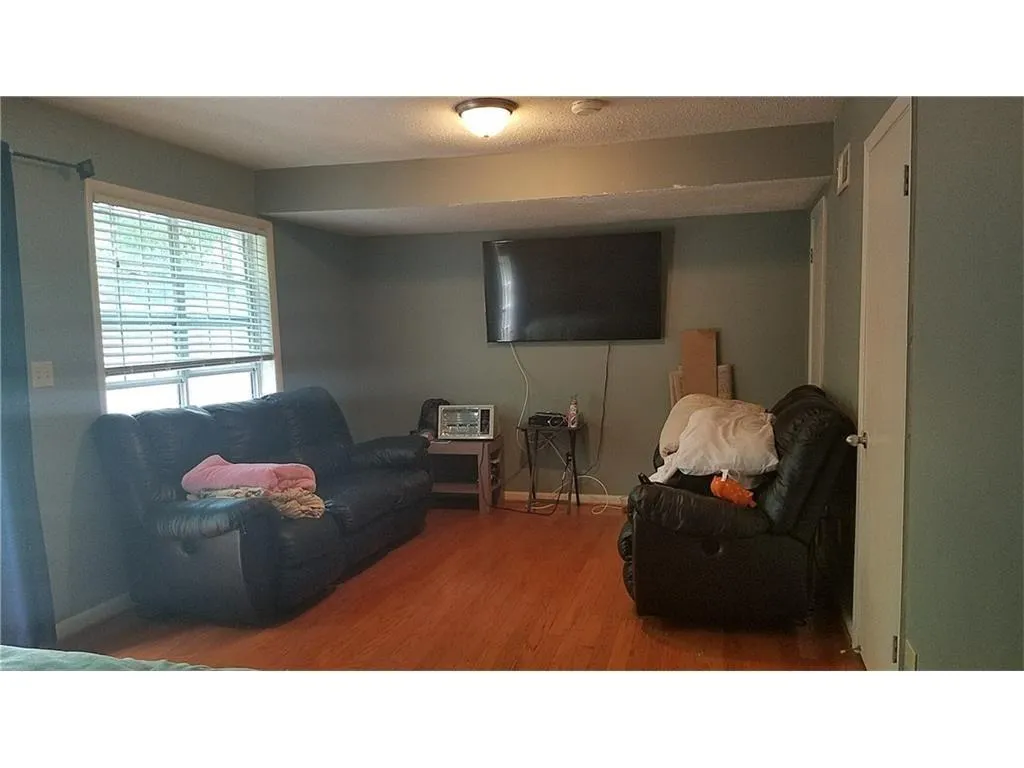 6900 Roswell Road Unit P-6, Atlanta, Georgia 30328, 3 Bedrooms Bedrooms, ,2 BathroomsBathrooms,Residential,Sold,6900 Roswell Road Unit P-6,5841512