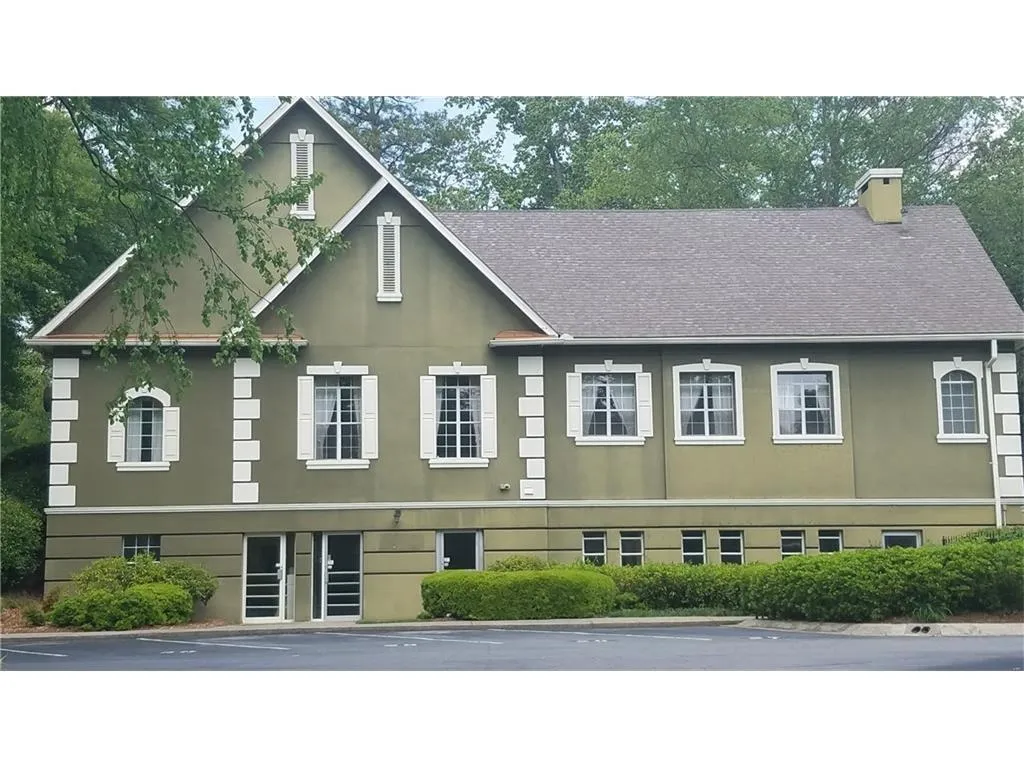 6900 Roswell Road Unit P-6, Atlanta, Georgia 30328, 3 Bedrooms Bedrooms, ,2 BathroomsBathrooms,Residential,Sold,6900 Roswell Road Unit P-6,5841512