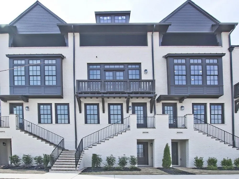 6690 Sterling Drive Unit 663, Sandy Springs, Georgia 30328, 2 Bedrooms Bedrooms, ,3 BathroomsBathrooms,Residential,Sold,6690 Sterling Drive Unit 663,6899675