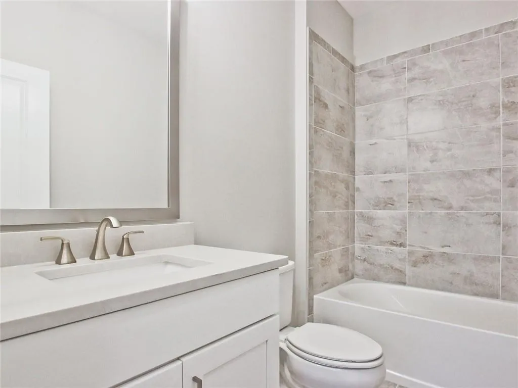 6690 Sterling Drive Unit 663, Sandy Springs, Georgia 30328, 2 Bedrooms Bedrooms, ,3 BathroomsBathrooms,Residential,Sold,6690 Sterling Drive Unit 663,6899675