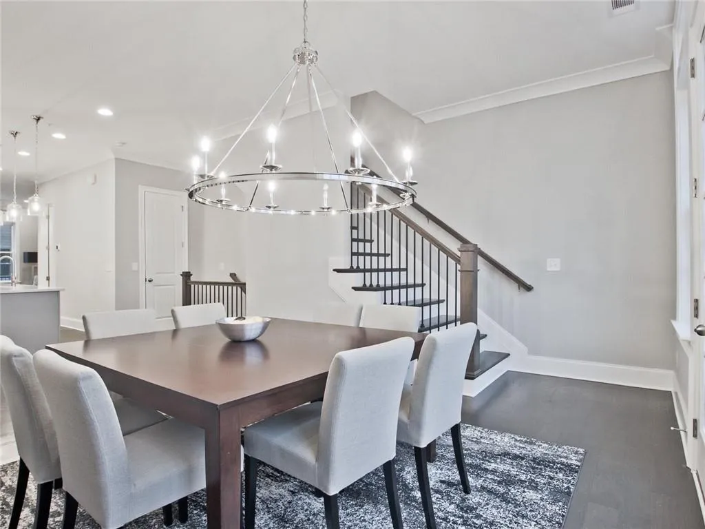 6690 Sterling Drive Unit 663, Sandy Springs, Georgia 30328, 2 Bedrooms Bedrooms, ,3 BathroomsBathrooms,Residential,Sold,6690 Sterling Drive Unit 663,6899675