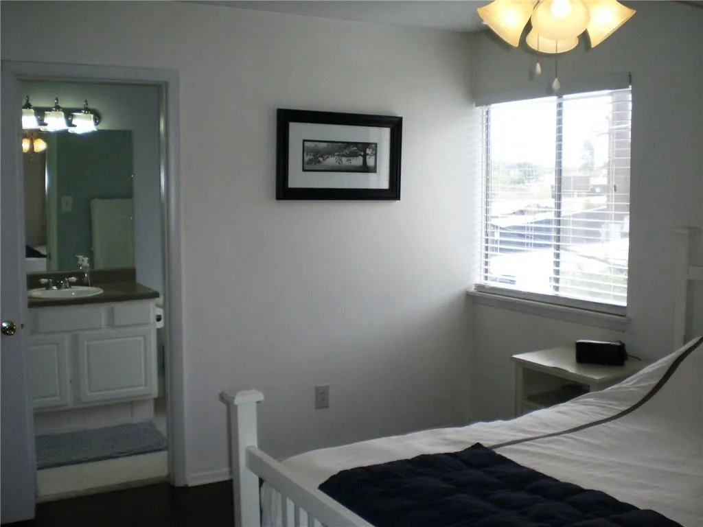 346 Carpenter Drive Unit 40, Atlanta, Georgia 30328, 2 Bedrooms Bedrooms, ,2 BathroomsBathrooms,Residential,Sold,346 Carpenter Drive Unit 40,6115035