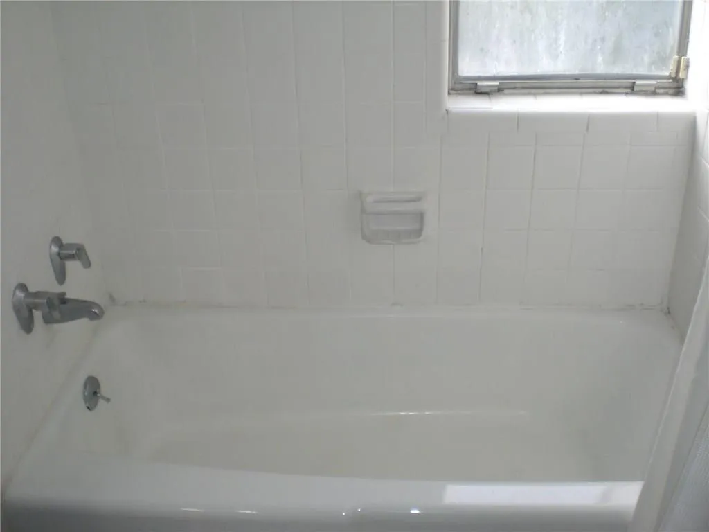 346 Carpenter Drive Unit 40, Atlanta, Georgia 30328, 2 Bedrooms Bedrooms, ,2 BathroomsBathrooms,Residential,Sold,346 Carpenter Drive Unit 40,6115035