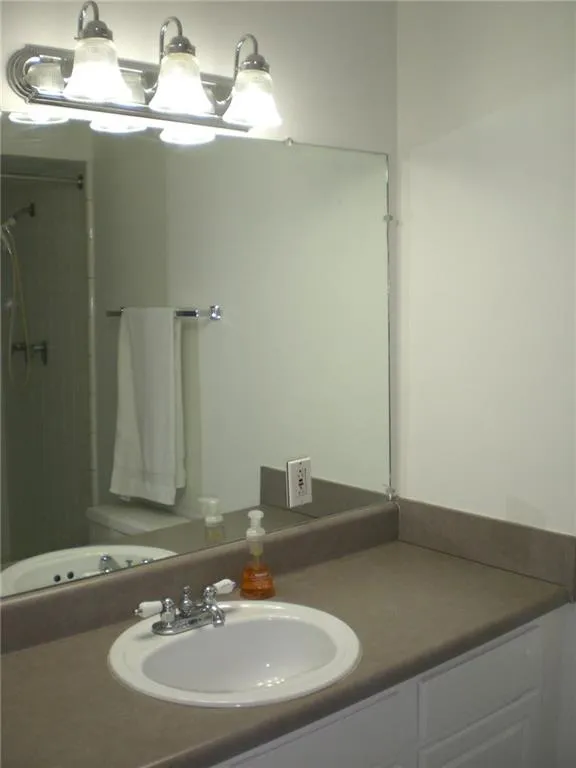 346 Carpenter Drive Unit 40, Atlanta, Georgia 30328, 2 Bedrooms Bedrooms, ,2 BathroomsBathrooms,Residential,Sold,346 Carpenter Drive Unit 40,6115035