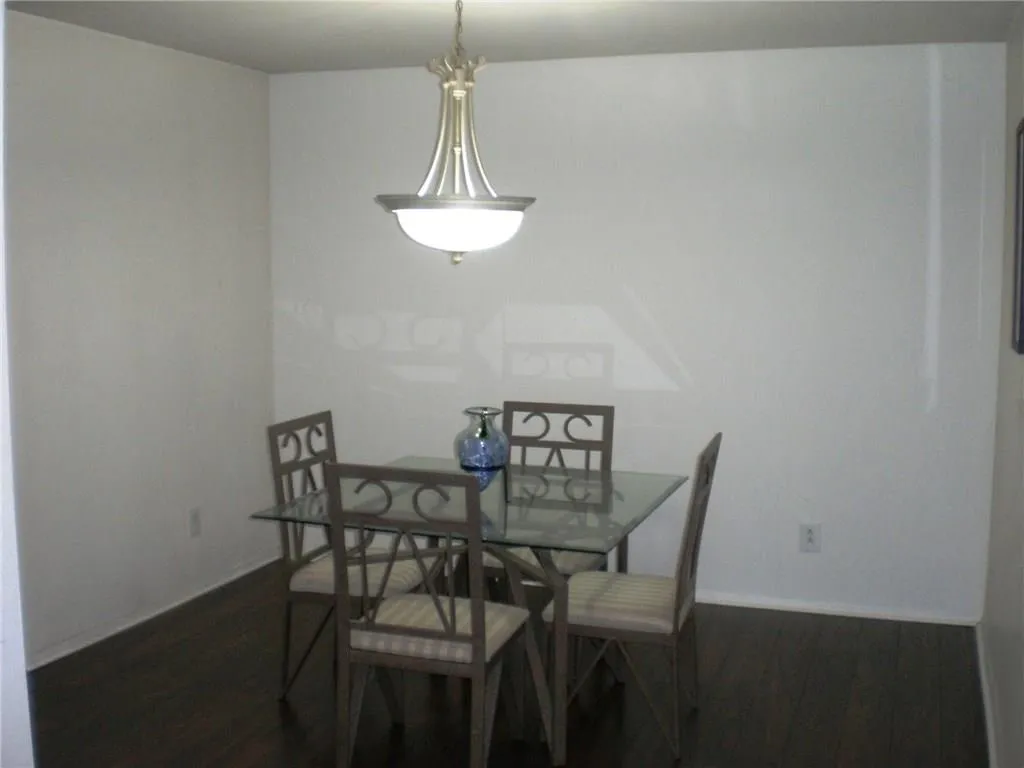 346 Carpenter Drive Unit 40, Atlanta, Georgia 30328, 2 Bedrooms Bedrooms, ,2 BathroomsBathrooms,Residential,Sold,346 Carpenter Drive Unit 40,6115035