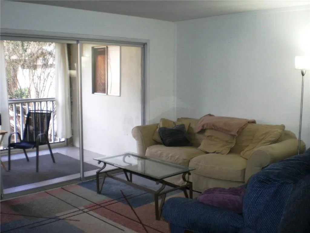 346 Carpenter Drive Unit 40, Atlanta, Georgia 30328, 2 Bedrooms Bedrooms, ,2 BathroomsBathrooms,Residential,Sold,346 Carpenter Drive Unit 40,6115035