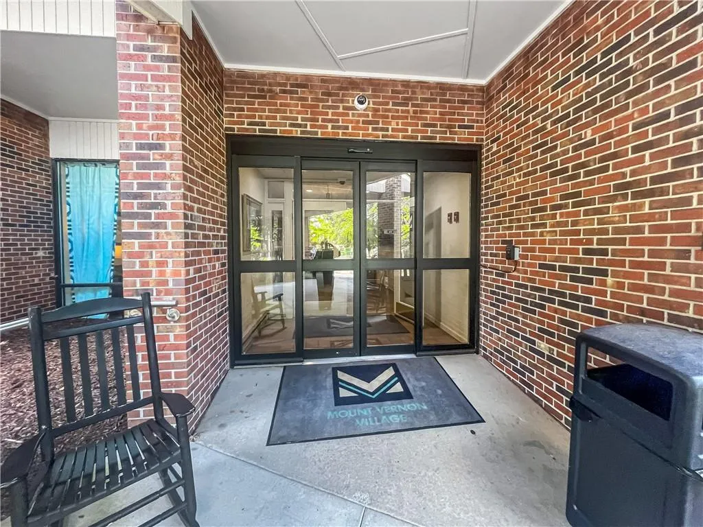 475 Mount Vernon Highway Ne Unit C230, Sandy Springs, Georgia 30328, 1 Bedroom Bedrooms, ,1 BathroomBathrooms,Residential,Sold,475 Mount Vernon Highway Ne Unit C230,7525247