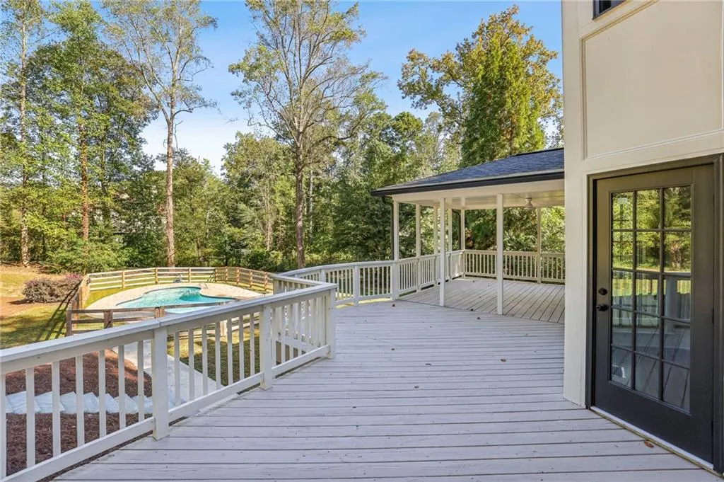805 Wesley Oak Road Nw, Sandy Springs, Georgia 30328, 5 Bedrooms Bedrooms, ,4 BathroomsBathrooms,Residential,For Sale,805 Wesley Oak Road Nw,7667007