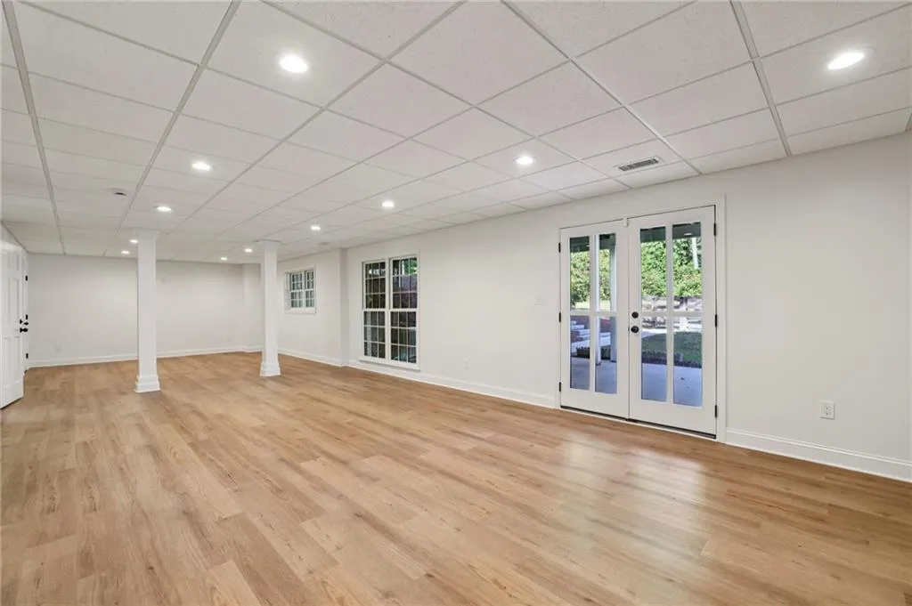 805 Wesley Oak Road Nw, Sandy Springs, Georgia 30328, 5 Bedrooms Bedrooms, ,4 BathroomsBathrooms,Residential,For Sale,805 Wesley Oak Road Nw,7667007