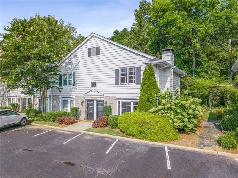 136 Peachtree Memorial Drive Nw Unit Nc8, Atlanta, Georgia 30309, 2 Bedrooms Bedrooms, 0 ,1 BathroomBathrooms,Residential,Sold,136 Peachtree Memorial Drive Nw Unit Nc8,7665828