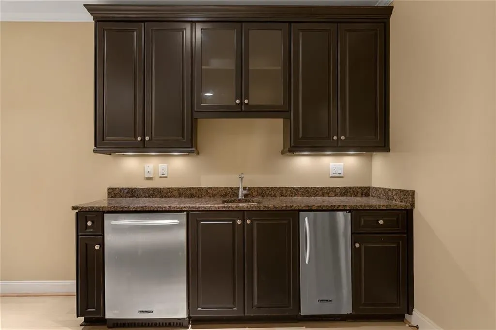 289 Forest Valley Court, Sandy Springs, Georgia 30342, 5 Bedrooms Bedrooms, ,5 BathroomsBathrooms,Residential,Sold,289 Forest Valley Court,6888587