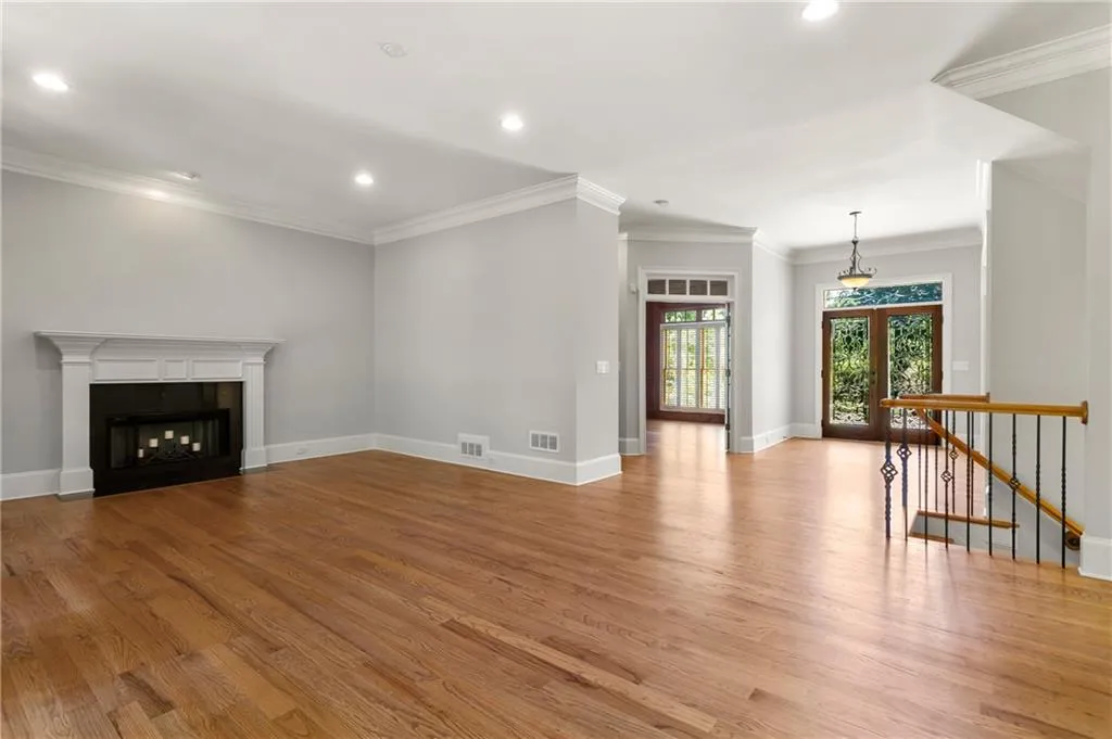 289 Forest Valley Court, Sandy Springs, Georgia 30342, 5 Bedrooms Bedrooms, ,5 BathroomsBathrooms,Residential,Sold,289 Forest Valley Court,6888587