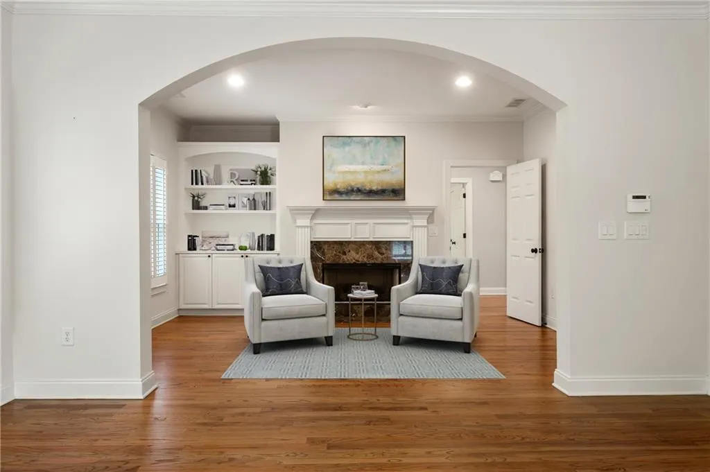 289 Forest Valley Court, Sandy Springs, Georgia 30342, 5 Bedrooms Bedrooms, ,5 BathroomsBathrooms,Residential,Sold,289 Forest Valley Court,6888587