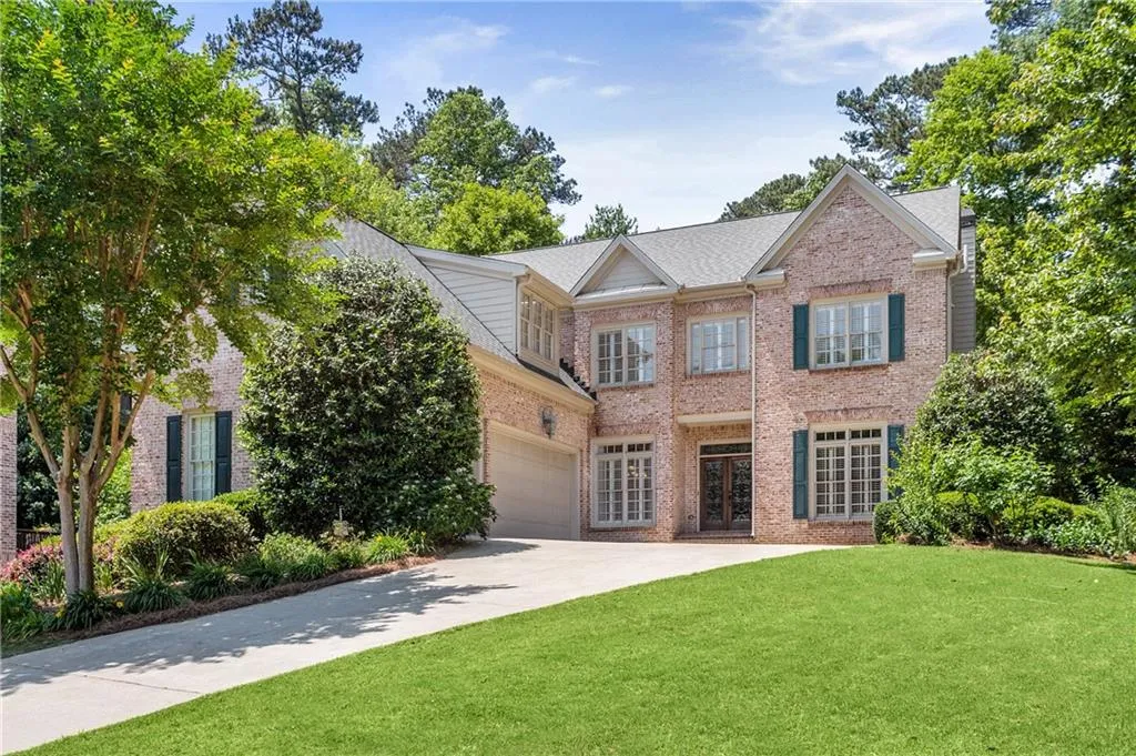 289 Forest Valley Court, Sandy Springs, Georgia 30342, 5 Bedrooms Bedrooms, ,5 BathroomsBathrooms,Residential,Sold,289 Forest Valley Court,6888587