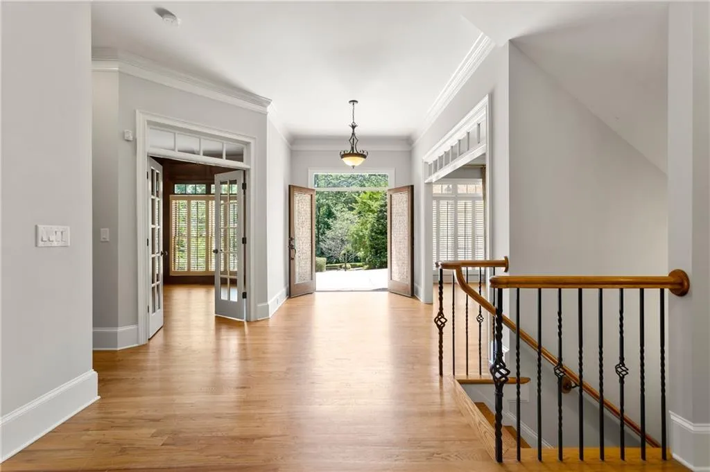 289 Forest Valley Court, Sandy Springs, Georgia 30342, 5 Bedrooms Bedrooms, ,5 BathroomsBathrooms,Residential,Sold,289 Forest Valley Court,6888587