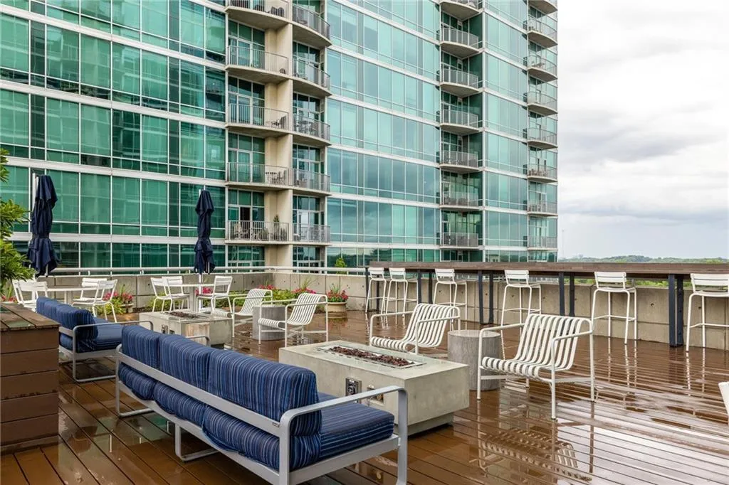 943 Peachtree Street Ne Unit 1413, Atlanta, Georgia 30309, 1 Bedroom Bedrooms, ,1 BathroomBathrooms,Residential,For Sale,943 Peachtree Street Ne Unit 1413,7644302