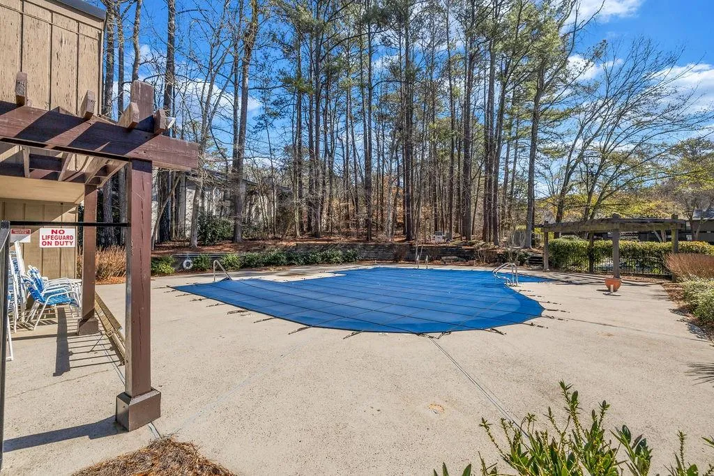901 River Run Drive, Sandy Springs, Georgia 30350, 2 Bedrooms Bedrooms, ,2 BathroomsBathrooms,Residential,For Sale,901 River Run Drive,7720271