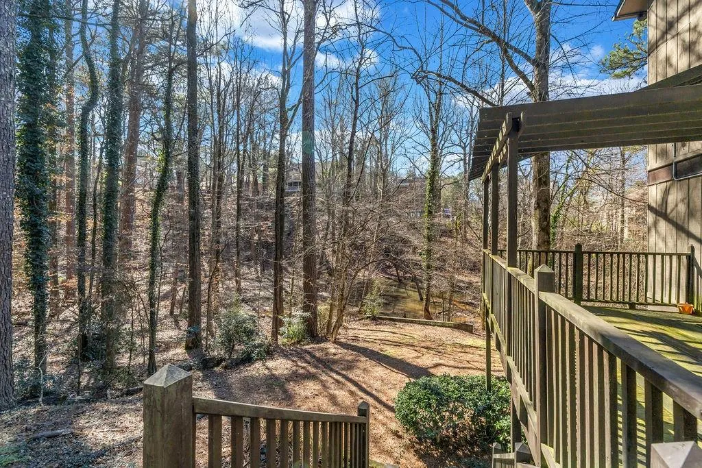 901 River Run Drive, Sandy Springs, Georgia 30350, 2 Bedrooms Bedrooms, ,2 BathroomsBathrooms,Residential,For Sale,901 River Run Drive,7720271