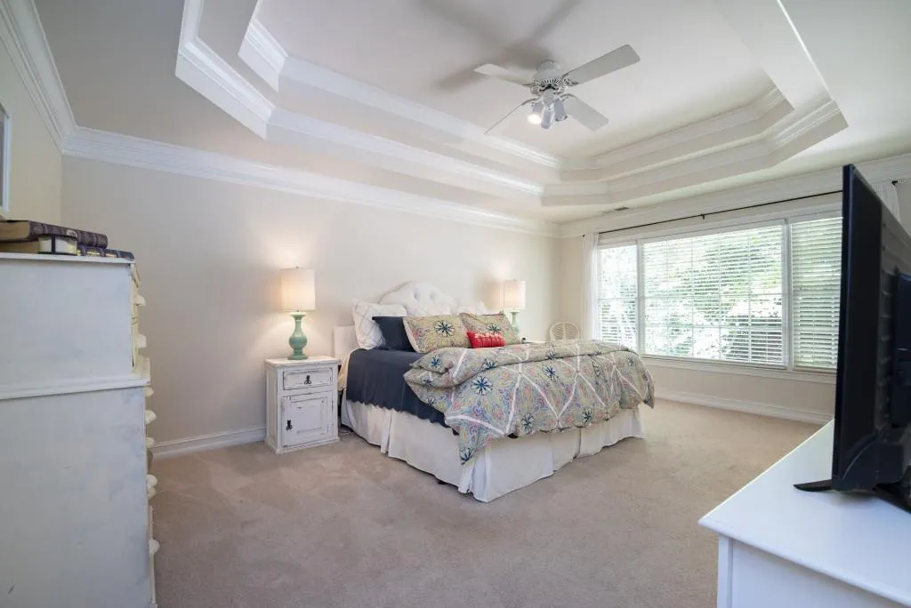 325 Ledgemont Court, Atlanta, Georgia 30342, 5 Bedrooms Bedrooms, ,4 BathroomsBathrooms,Residential,Sold,325 Ledgemont Court,6093201