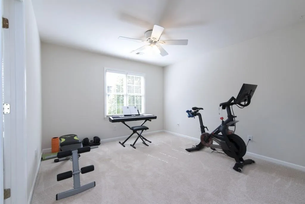 325 Ledgemont Court, Atlanta, Georgia 30342, 5 Bedrooms Bedrooms, ,4 BathroomsBathrooms,Residential,Sold,325 Ledgemont Court,6093201