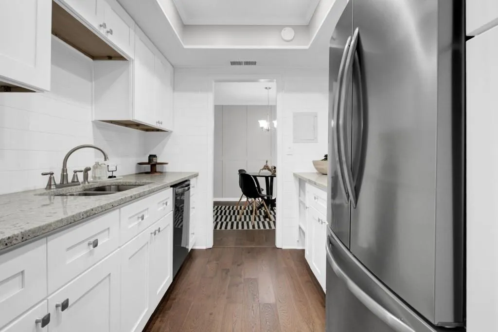 6851 Roswell Road Unit J-3, Sandy Springs, Georgia 30328, 2 Bedrooms Bedrooms, ,2 BathroomsBathrooms,Residential,Sold,6851 Roswell Road Unit J-3,7136708