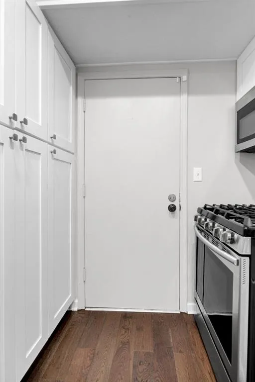 6851 Roswell Road Unit J-3, Sandy Springs, Georgia 30328, 2 Bedrooms Bedrooms, ,2 BathroomsBathrooms,Residential,Sold,6851 Roswell Road Unit J-3,7136708