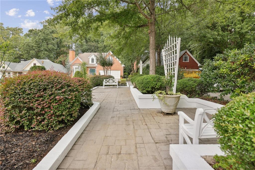 5735 Cameron Hall Place NW, Sandy Springs, Georgia 30328, 4 Bedrooms Bedrooms, ,2 BathroomsBathrooms,Residential,Sold,5735 Cameron Hall Place NW,7275452