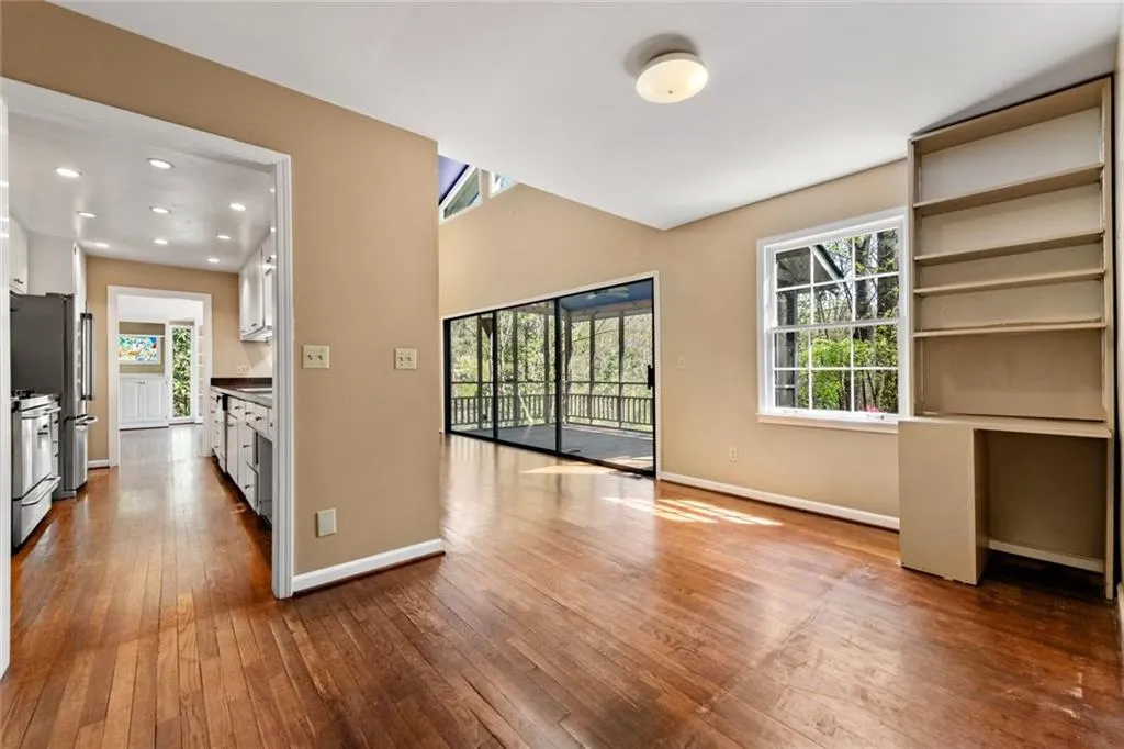3391 Ridgewood Road Nw, Atlanta, Georgia 30327, 4 Bedrooms Bedrooms, 0 ,2 BathroomsBathrooms,Residential,For Sale,3391 Ridgewood Road Nw,7749191