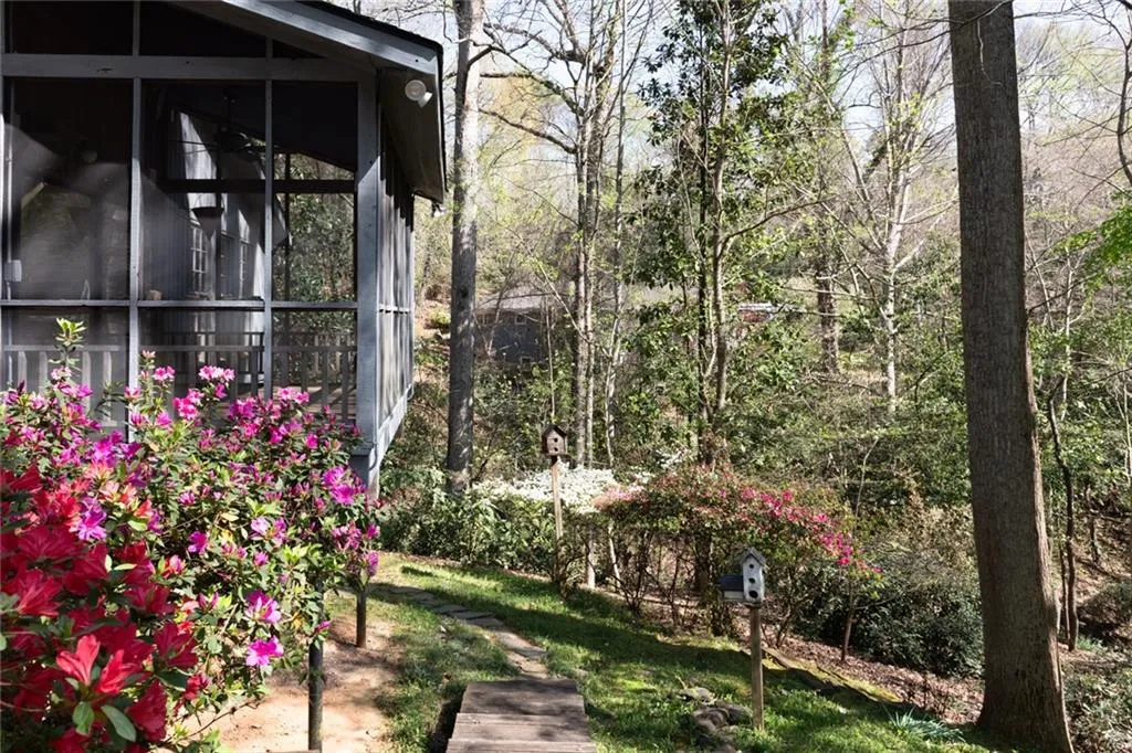 3391 Ridgewood Road Nw, Atlanta, Georgia 30327, 4 Bedrooms Bedrooms, 0 ,2 BathroomsBathrooms,Residential,For Sale,3391 Ridgewood Road Nw,7749191