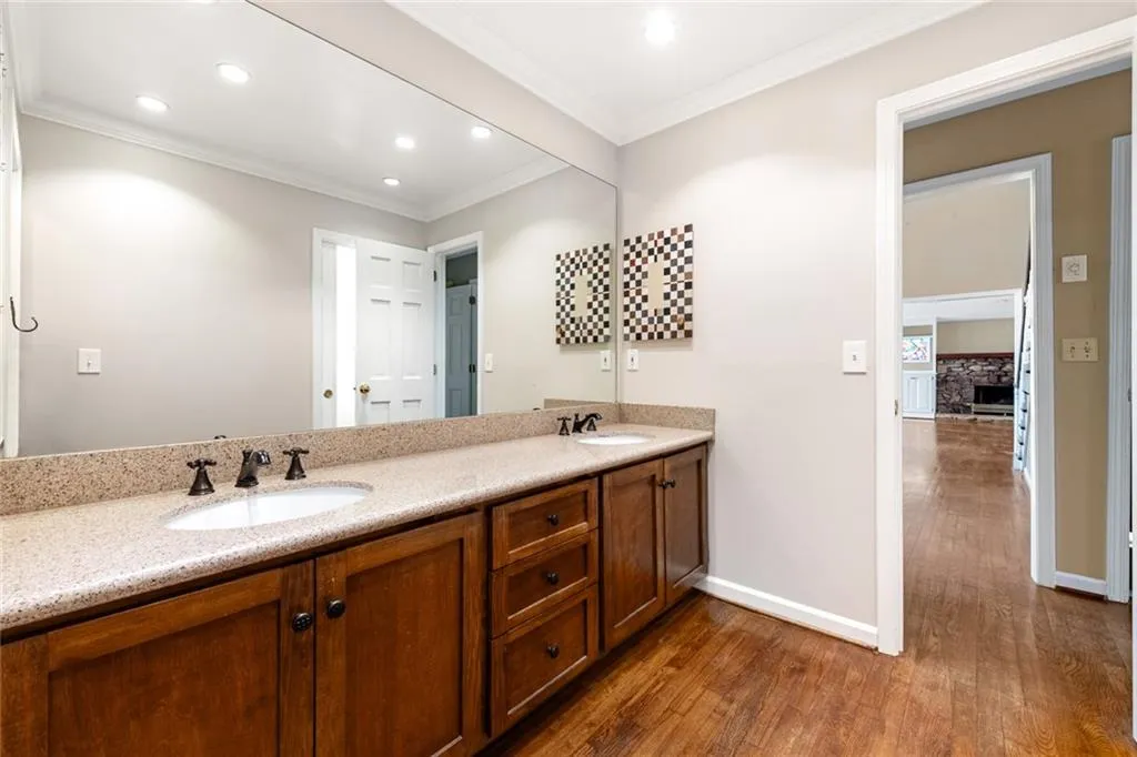 3391 Ridgewood Road Nw, Atlanta, Georgia 30327, 4 Bedrooms Bedrooms, 0 ,2 BathroomsBathrooms,Residential,For Sale,3391 Ridgewood Road Nw,7749191