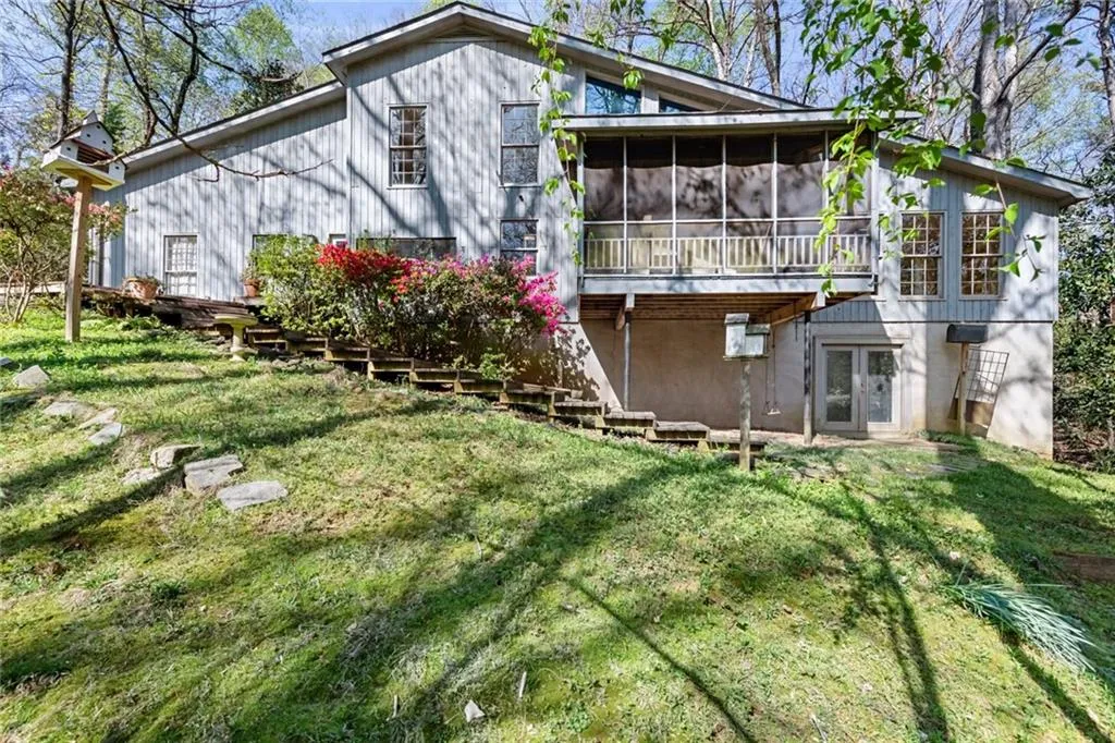 3391 Ridgewood Road Nw, Atlanta, Georgia 30327, 4 Bedrooms Bedrooms, 0 ,2 BathroomsBathrooms,Residential,For Sale,3391 Ridgewood Road Nw,7749191