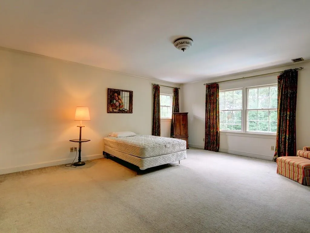 715 Fair Oaks Manor, Sandy Springs, Georgia 30327, 5 Bedrooms Bedrooms, ,4 BathroomsBathrooms,Residential,Sold,715 Fair Oaks Manor,5598036