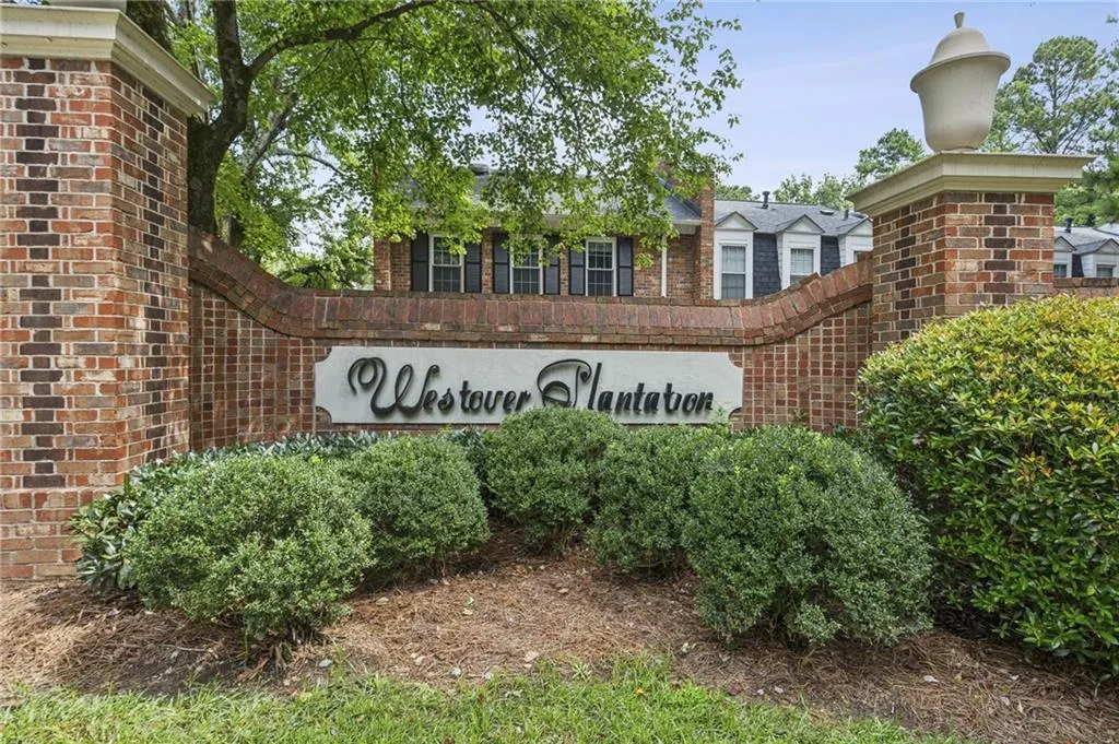 2 Scotland Place Nw, Atlanta, Georgia 30318, 2 Bedrooms Bedrooms, ,2 BathroomsBathrooms,Residential,For Sale,2 Scotland Place Nw,7628398