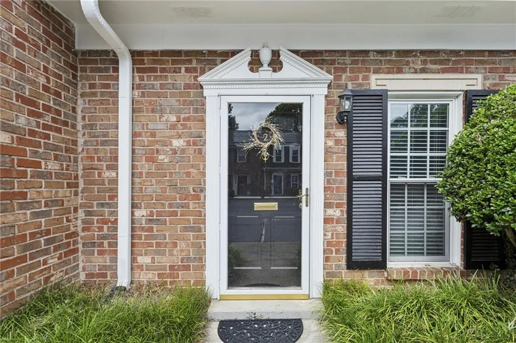 2 Scotland Place Nw, Atlanta, Georgia 30318, 2 Bedrooms Bedrooms, ,2 BathroomsBathrooms,Residential,For Sale,2 Scotland Place Nw,7628398