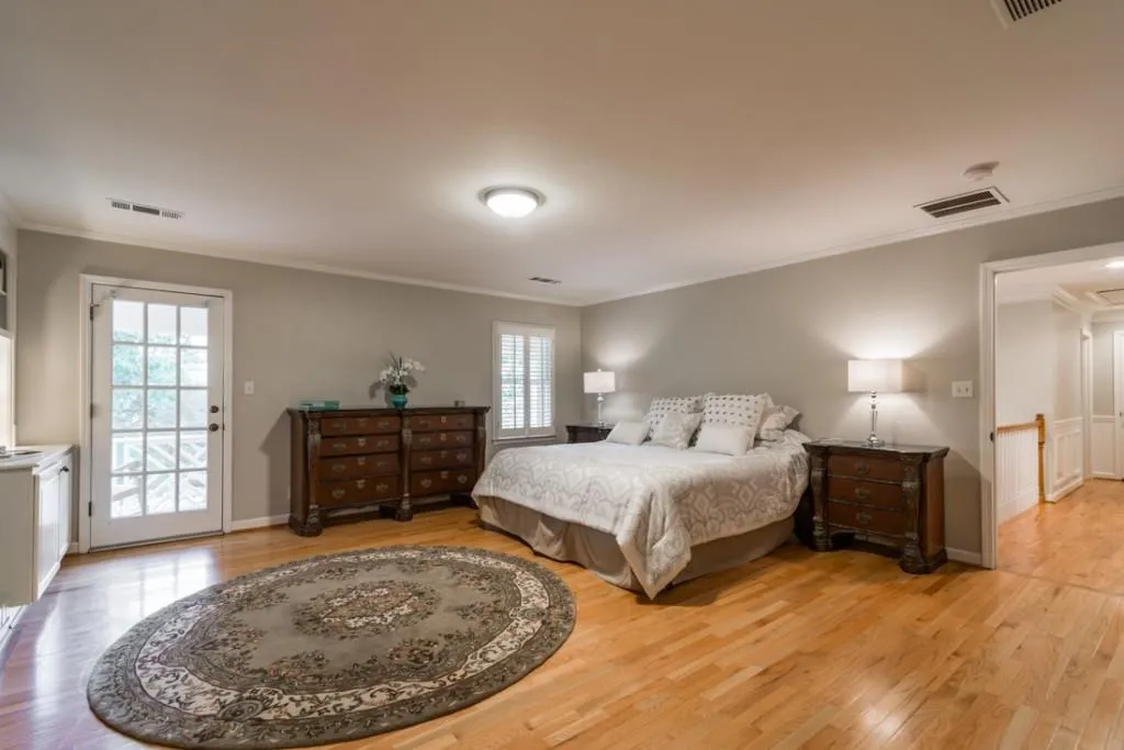 120 Old Campus Court, Sandy Springs, Georgia 30328, 5 Bedrooms Bedrooms, ,3 BathroomsBathrooms,Residential,Sold,120 Old Campus Court,5756015