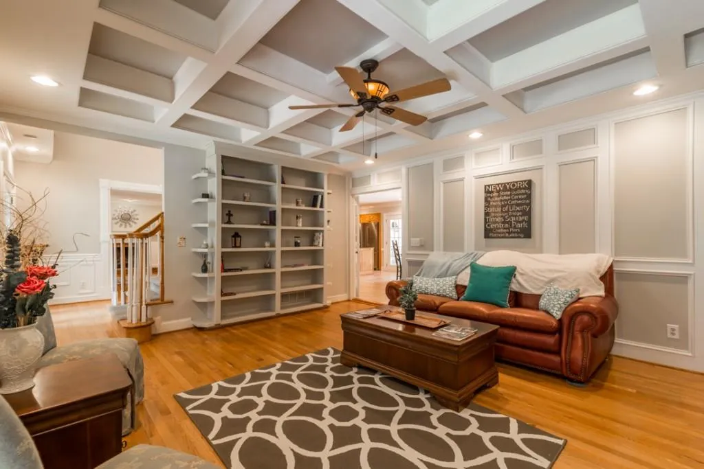 120 Old Campus Court, Sandy Springs, Georgia 30328, 5 Bedrooms Bedrooms, ,3 BathroomsBathrooms,Residential,Sold,120 Old Campus Court,5756015