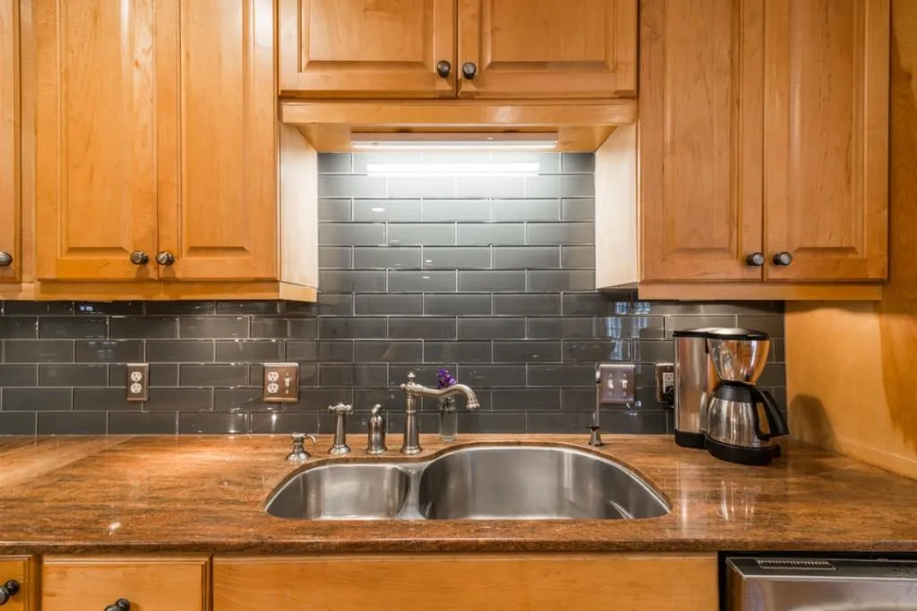 120 Old Campus Court, Sandy Springs, Georgia 30328, 5 Bedrooms Bedrooms, ,3 BathroomsBathrooms,Residential,Sold,120 Old Campus Court,5756015