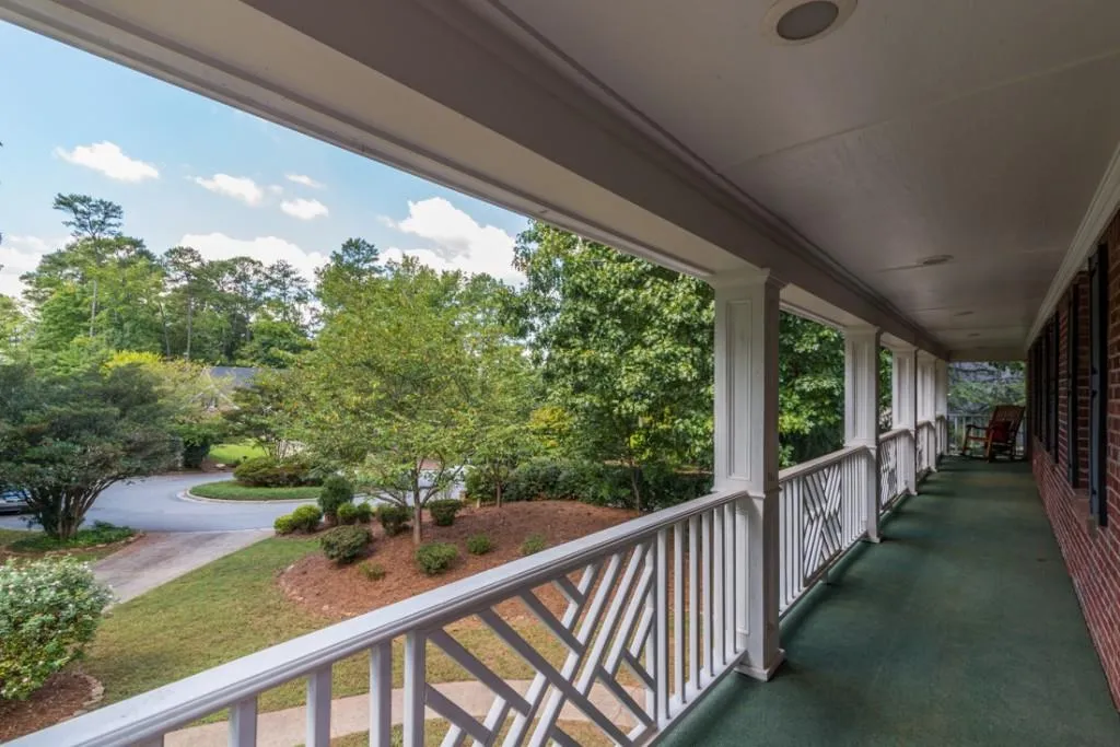 120 Old Campus Court, Sandy Springs, Georgia 30328, 5 Bedrooms Bedrooms, ,3 BathroomsBathrooms,Residential,Sold,120 Old Campus Court,5756015