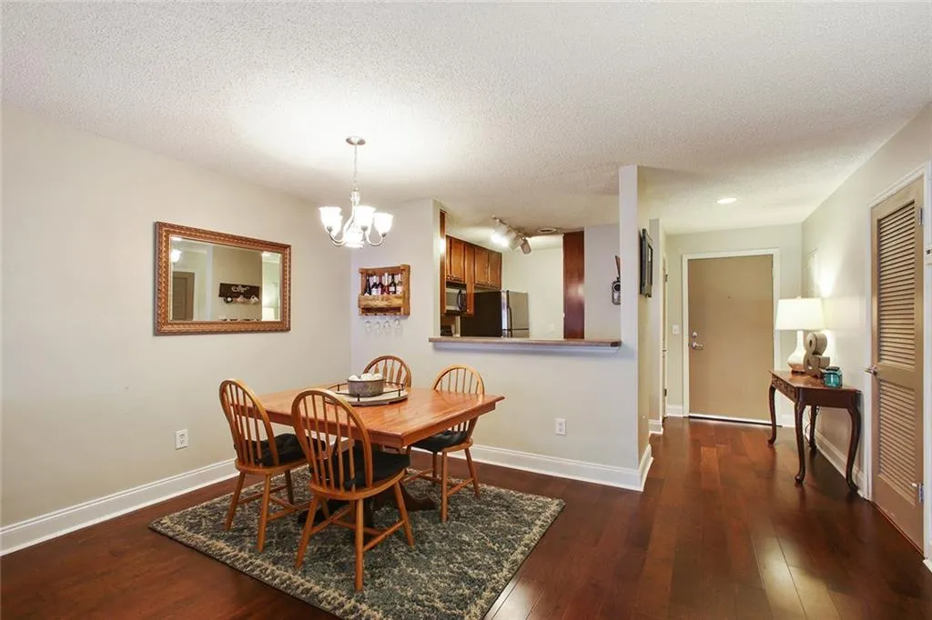 3650 Ashford Dunwoody Road Ne Unit 111, Brookhaven, Georgia 30319, 2 Bedrooms Bedrooms, ,2 BathroomsBathrooms,Residential,Sold,3650 Ashford Dunwoody Road Ne Unit 111,5917720