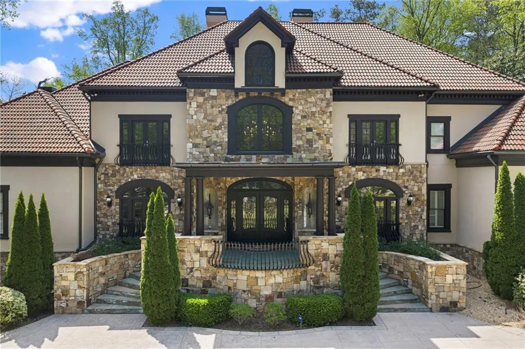 820 Heards Ferry Road, Atlanta, Georgia 30328, 6 Bedrooms Bedrooms, ,8 BathroomsBathrooms,Residential,For Sale,820 Heards Ferry Road,7736191